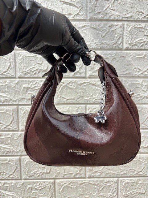 Midi bag with strap