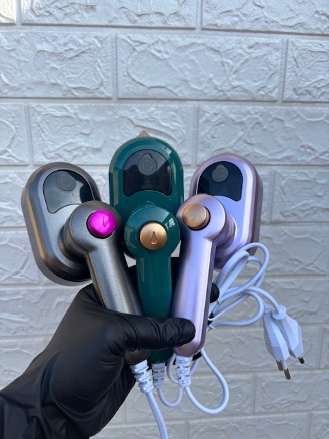 Mini travel iron