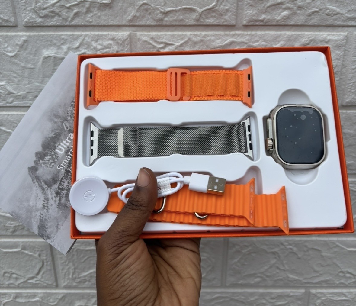 Smart watch with 3 straps