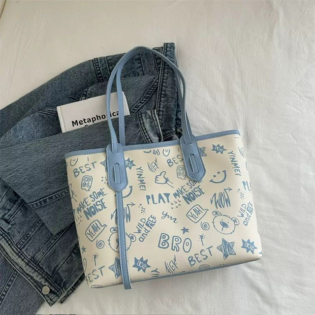 Medium PU leather tote bag (no charm)