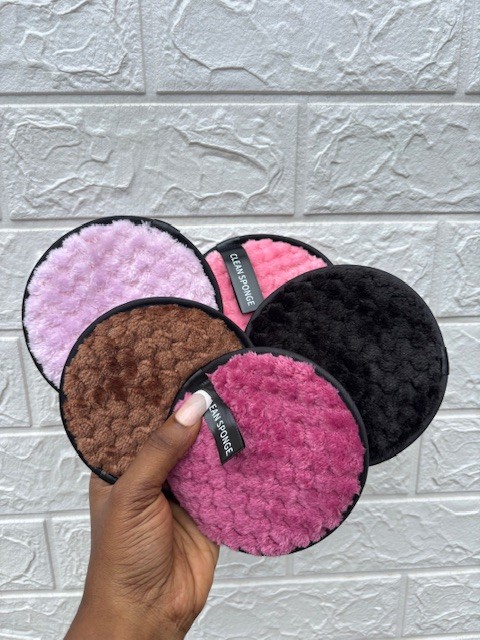 Double sided reusable make up cleaning pad